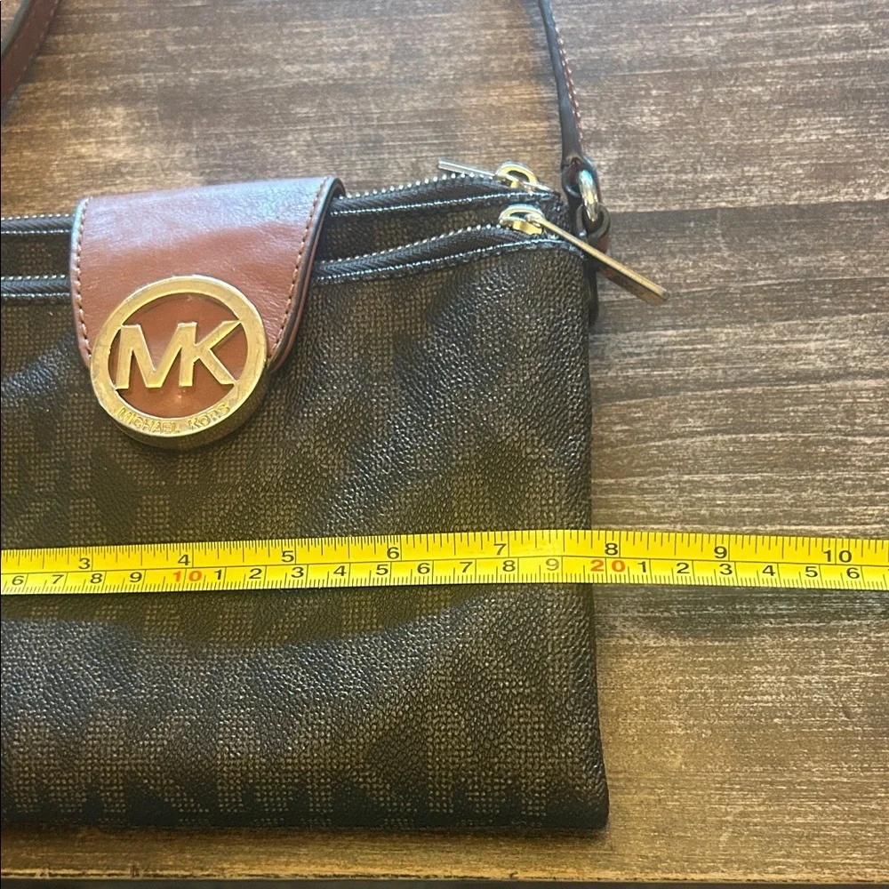 Michael Kors chic crossbody